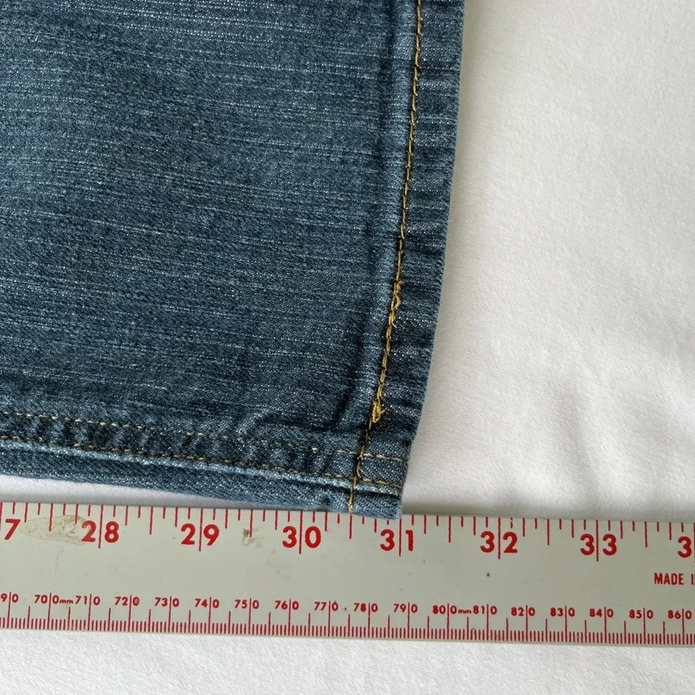 Signature by Levi Strauss Athletic Fit Mens 32x31 Medium Wash Stretch Denim Jean